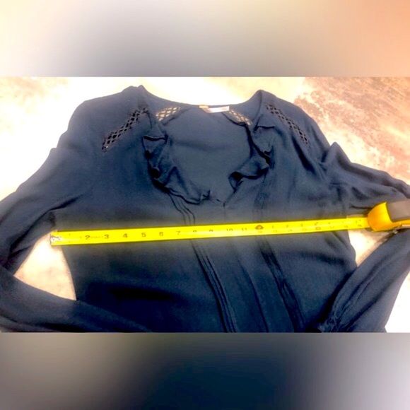 ❤️‍🔥Free People❤️‍🔥Beautiful Lightweight Blouse❤️‍🔥Measurements in Pics❤️‍🔥 - Picture 10 of 14